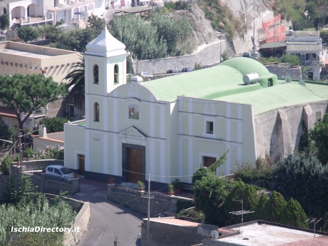 Chiesa di San Giorgio Martire raggiungibile a piedi dalla frazione del Testaccio. (foto vacanze ad ischia)